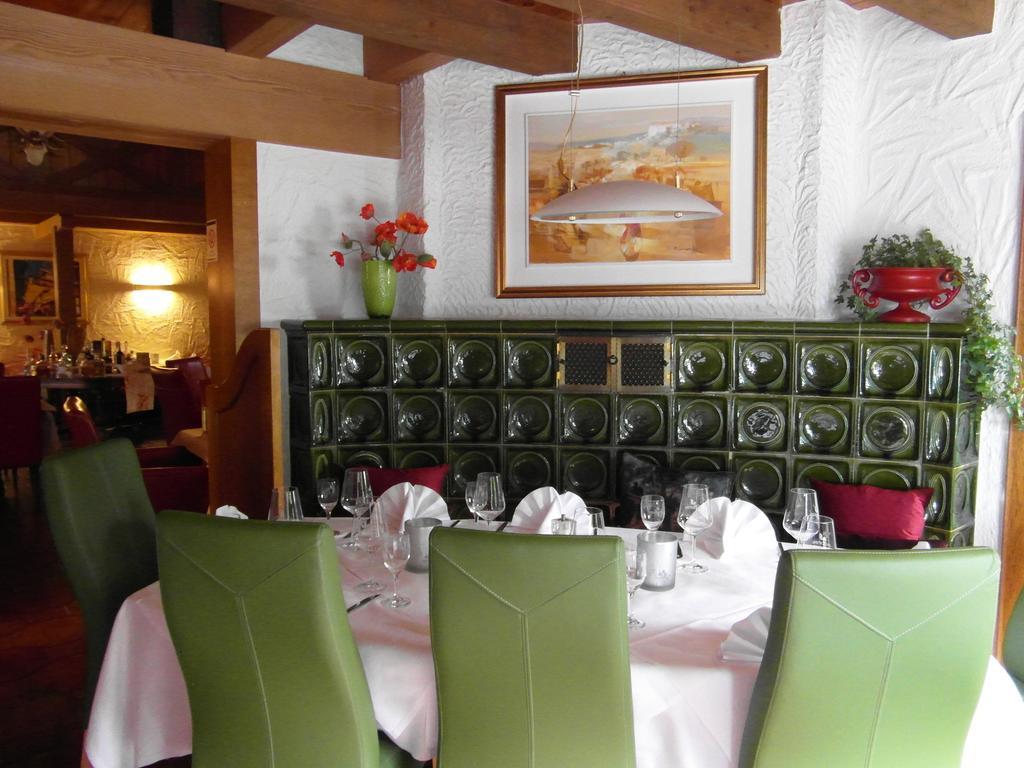 Castello Bianco Hotell Wadern Exteriör bild