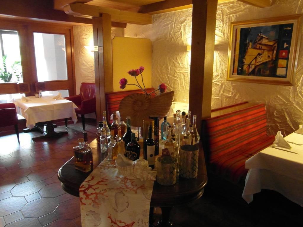 Castello Bianco Hotell Wadern Exteriör bild